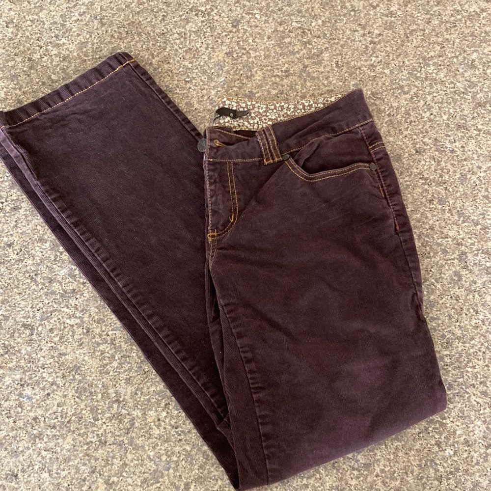 Prana rich brown corduroy pants, no holes and in nice gently used condition.